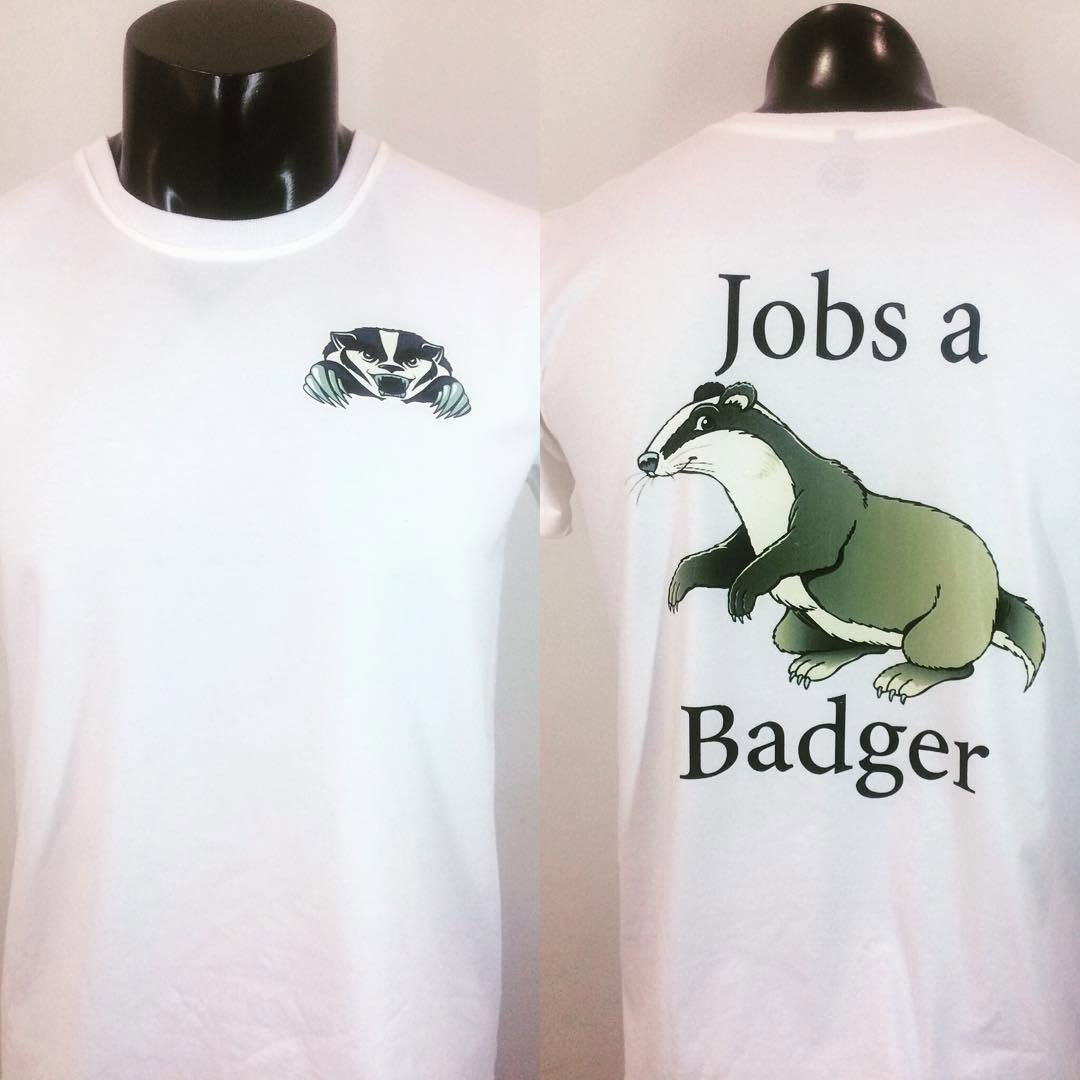 Jobs a badger #customtshirt #inaotheoyeucau #aothuntuthietke #badgers