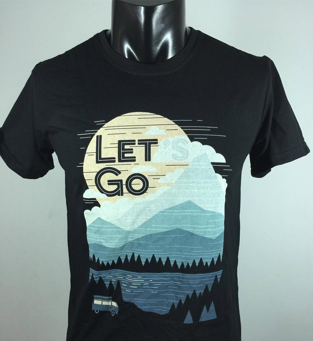 Đi thôi. VÌ CUỘC ĐỜI LÀ NHỮNG CHUYẾN ĐI#aothuntuthietke #customtshirt #aothun #phượt #cuocdoilanhungchuyendi🎒🎒👒👒🍹🍹👨‍❤️‍💋