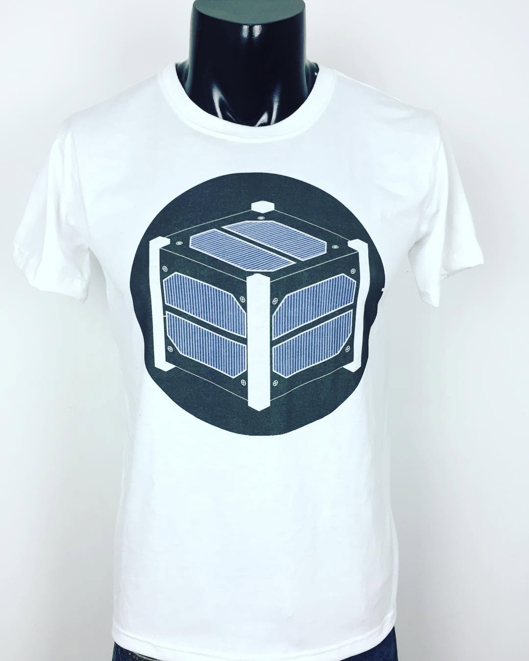 #aothuntuthietke #customtshirt #inaotheoyeucau