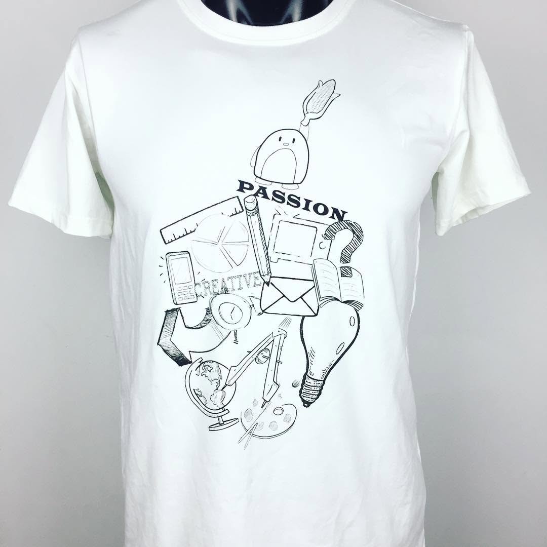 White shirt #dtgprinting #customtshirt #aothuntuthietke #inaotheoyeucau