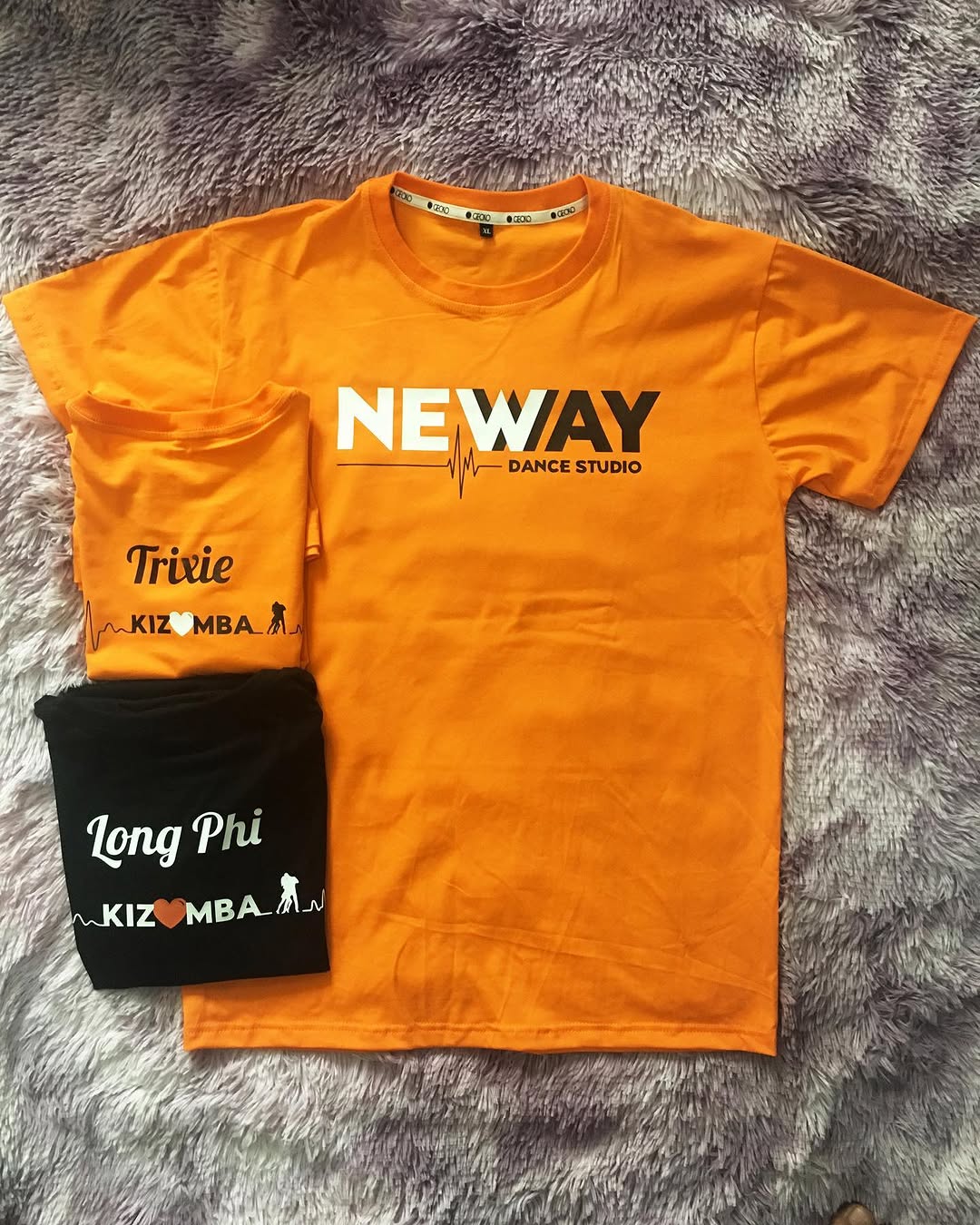 Mỗi người một tên thêm phần đặc biệt 🥰🥰 #customtshirt #inaotheoyeucau #aothuntuthietke